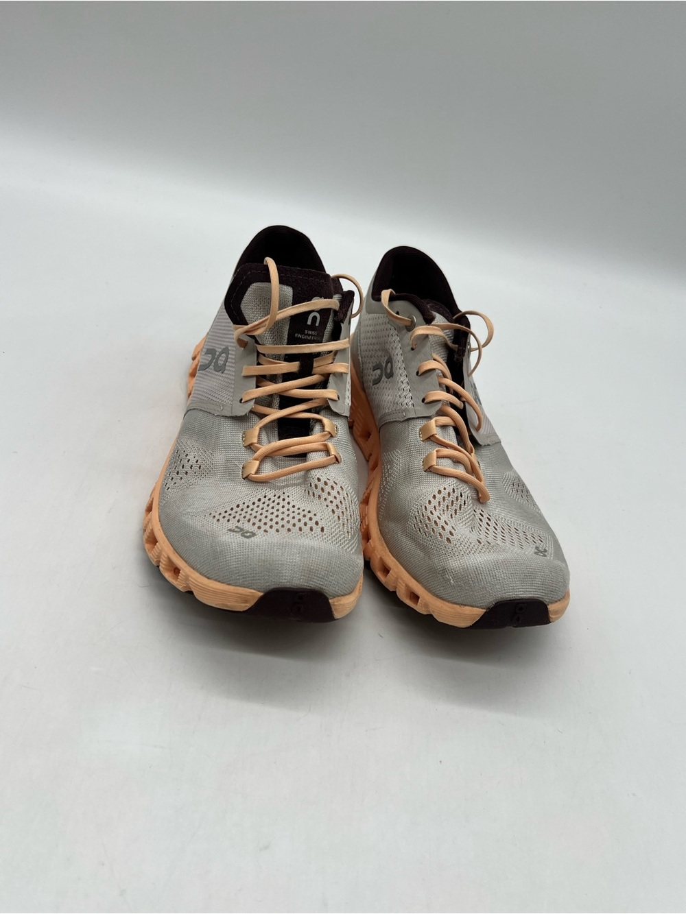 On Cloud X Gray Peach Womens 9.5 Running Swiss Engineering Helion Sneakers Shoes
